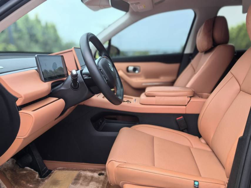 Leapmotor 2024 C16 200 Deluxe Edition
