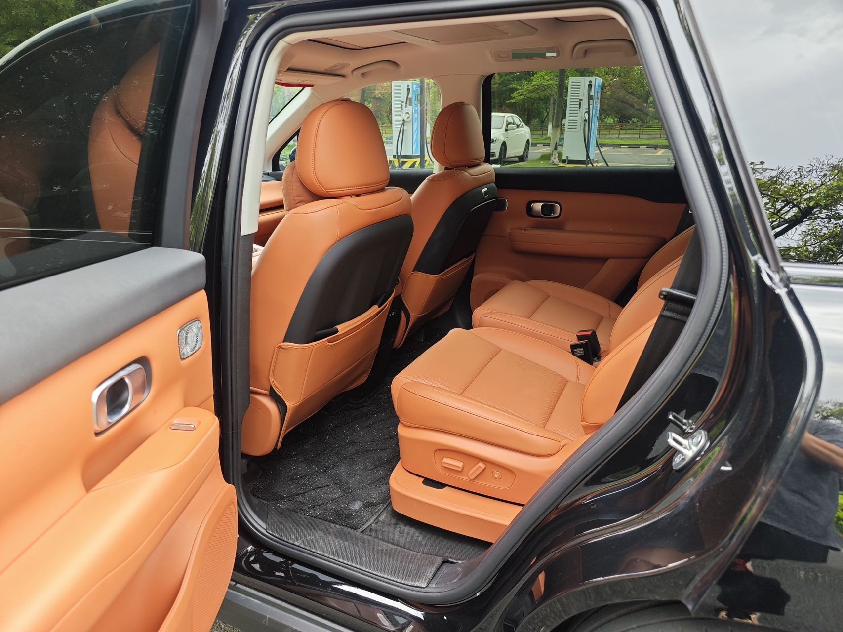 Leapmotor 2026 C16 280 LiDAR Zhizun Edition 6-Seater
