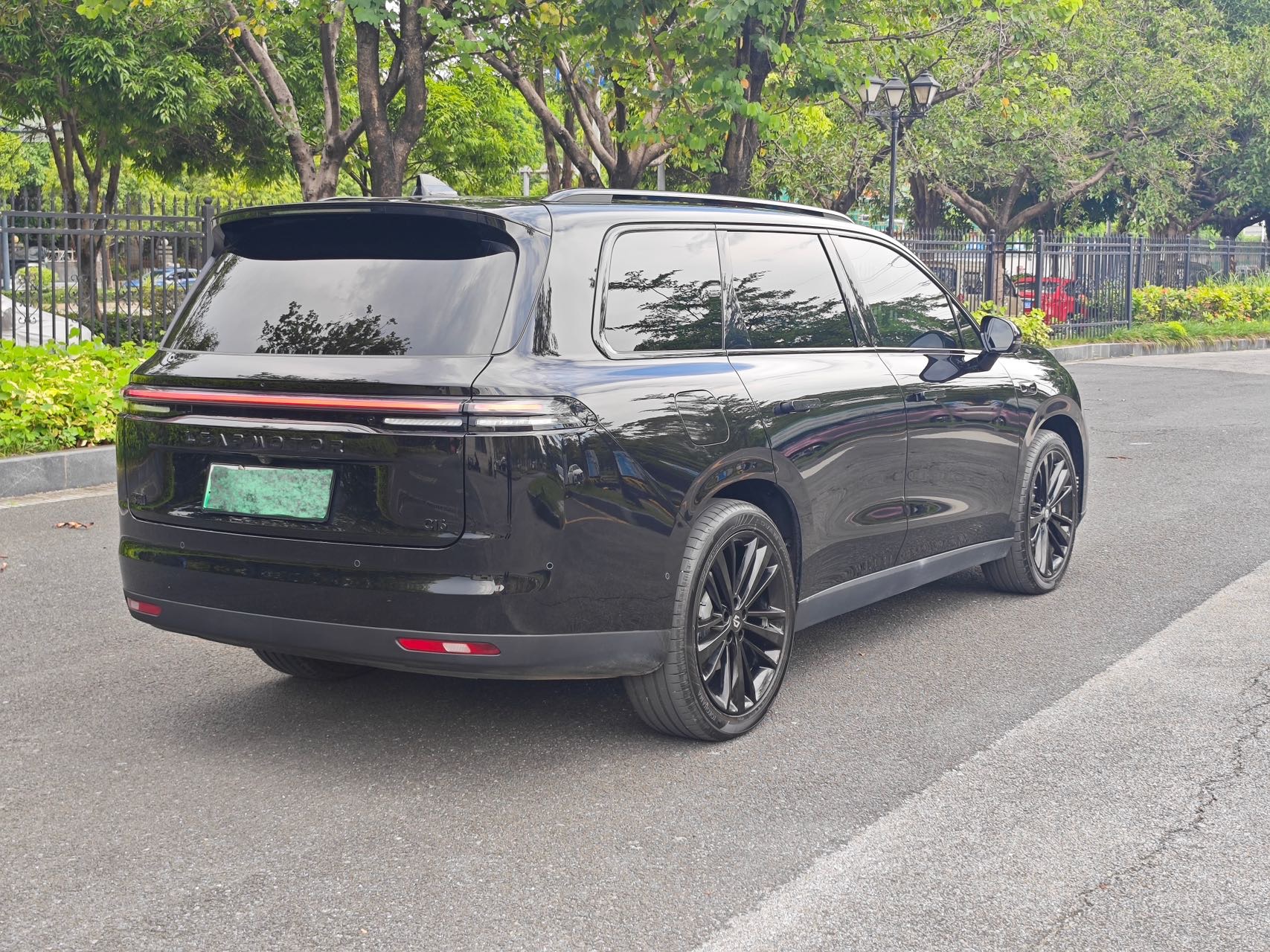 Leapmotor 2026 C16 280 LiDAR Zhizun Edition 6-Seater