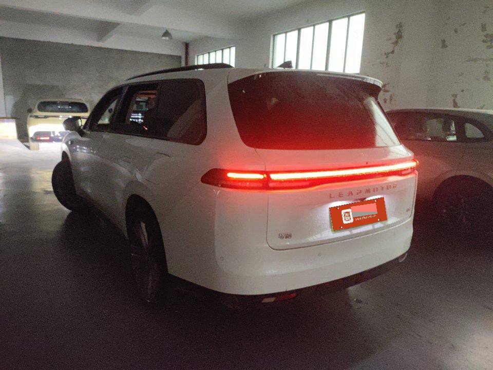 零跑 2024款 C16 520尊享版