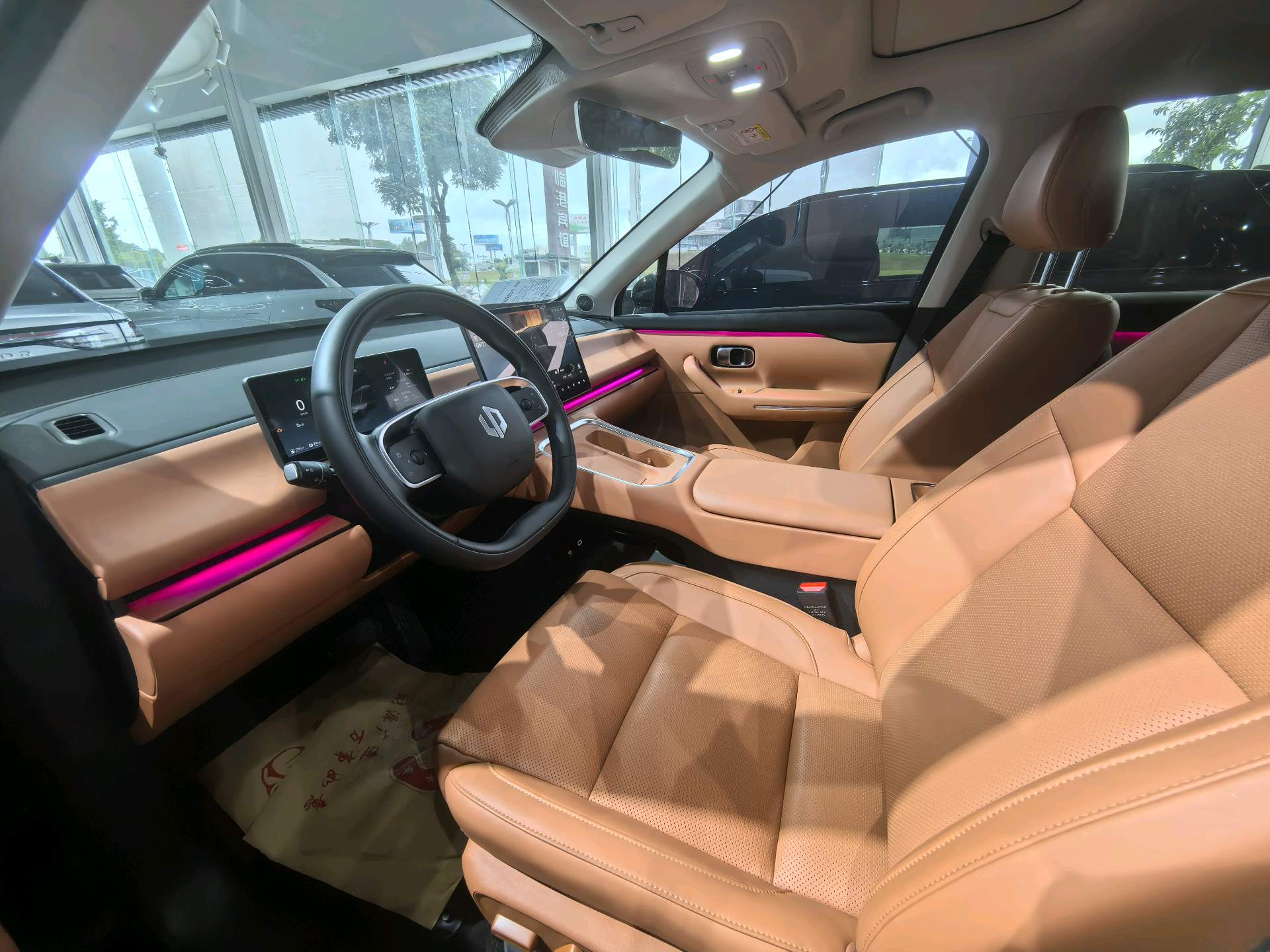 Leapmotor 2026 C16 280 LiDAR Zhizun Edition 6-Seater