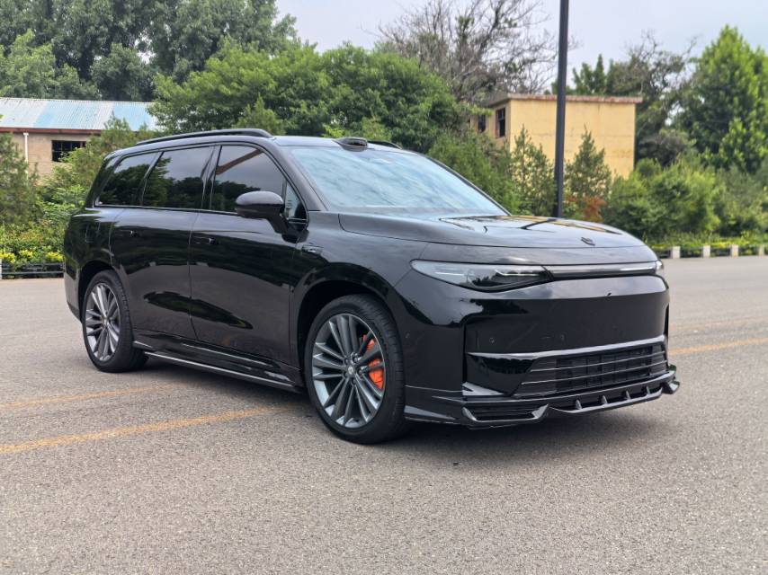 Leapmotor 2024 C16 200 Deluxe Edition