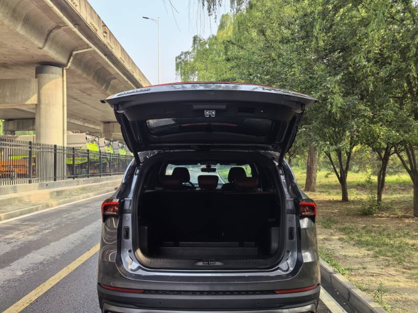 JETOUR 2023 X70 PLUS 1.5T Yongzhe PLUS 5-Seater
