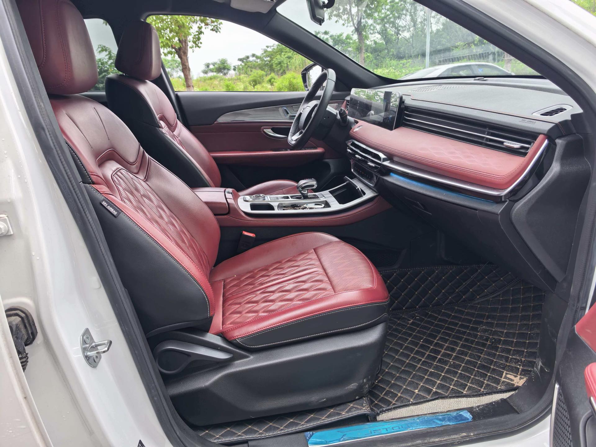 JETOUR 2023 X70 PLUS 1.5T Yongzhe PLUS 5-Seater
