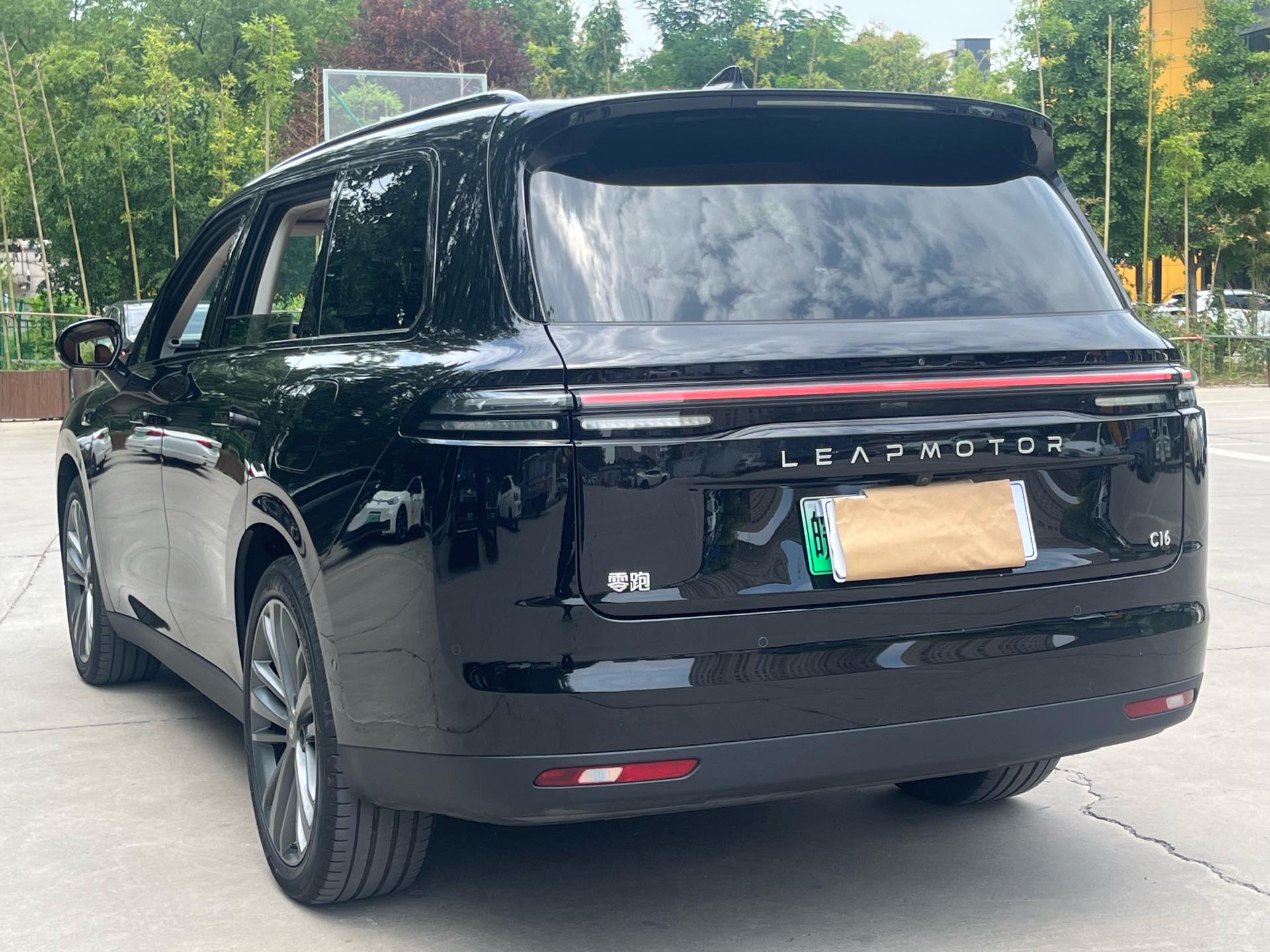 Leapmotor 2026 C16 280 LiDAR Zhizun Edition 6-Seater