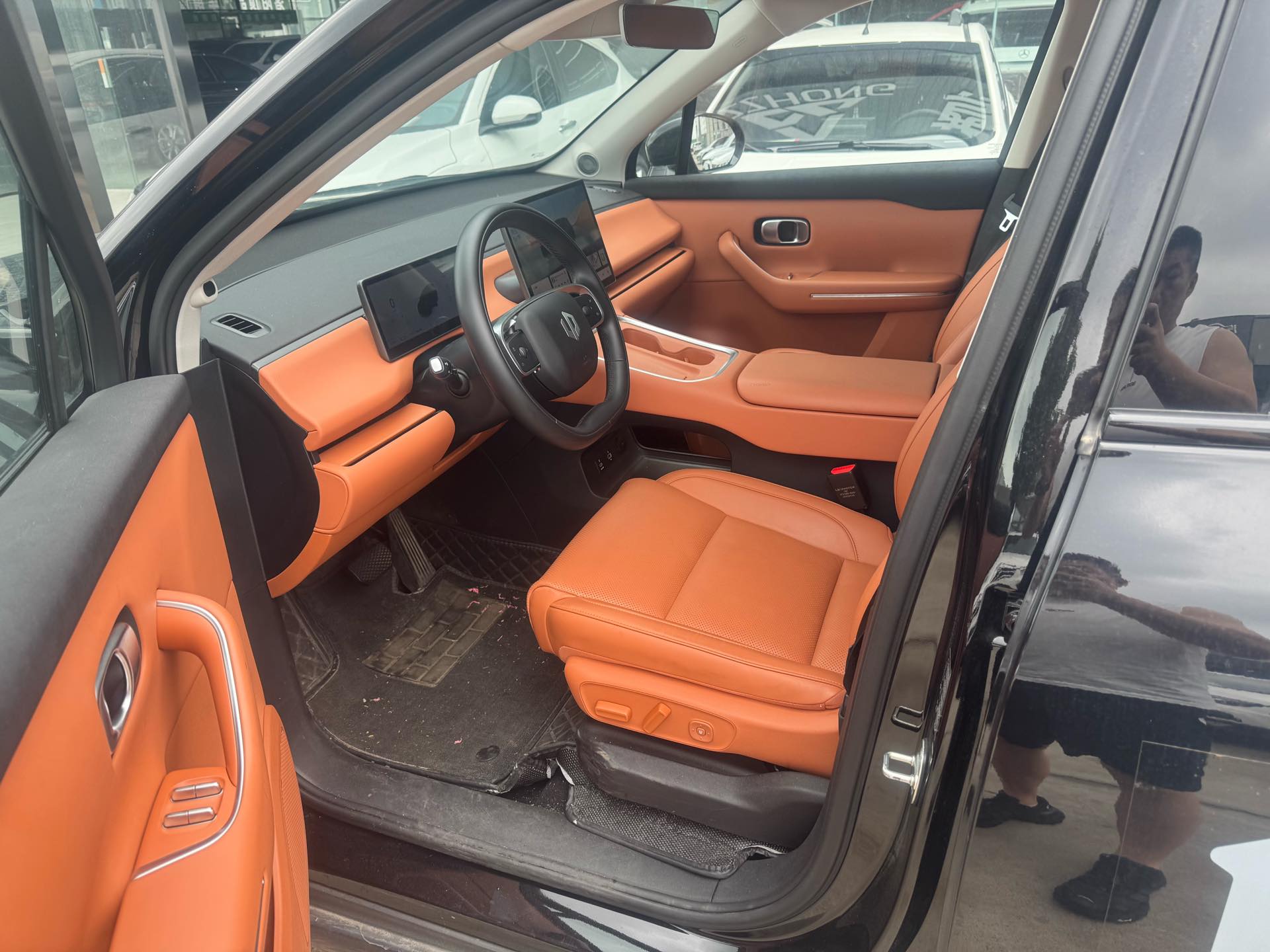 Leapmotor 2026 C16 280 LiDAR Zhizun Edition 6-Seater