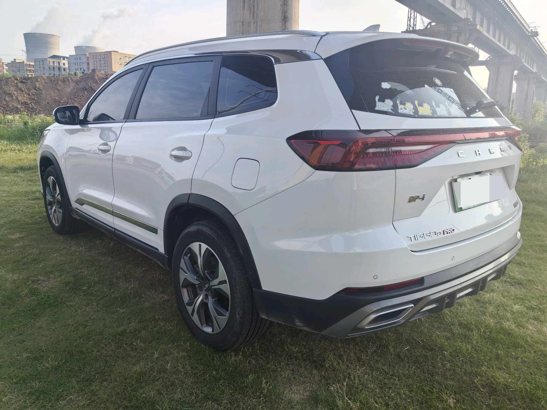 奇瑞 瑞虎8 PRO 新能源 2024款 瑞虎8 PRO PHEV 1.5T 100km 冠军版荣耀版
