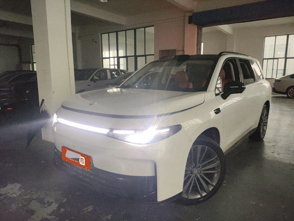 零跑 2024款 C16 520尊享版