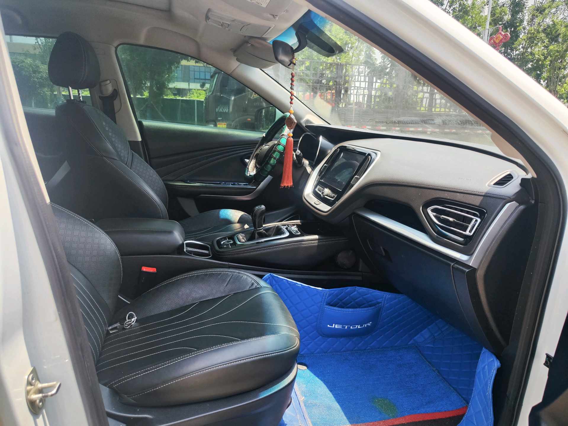 捷途 2018款 X70 1.5T 悦行版5座