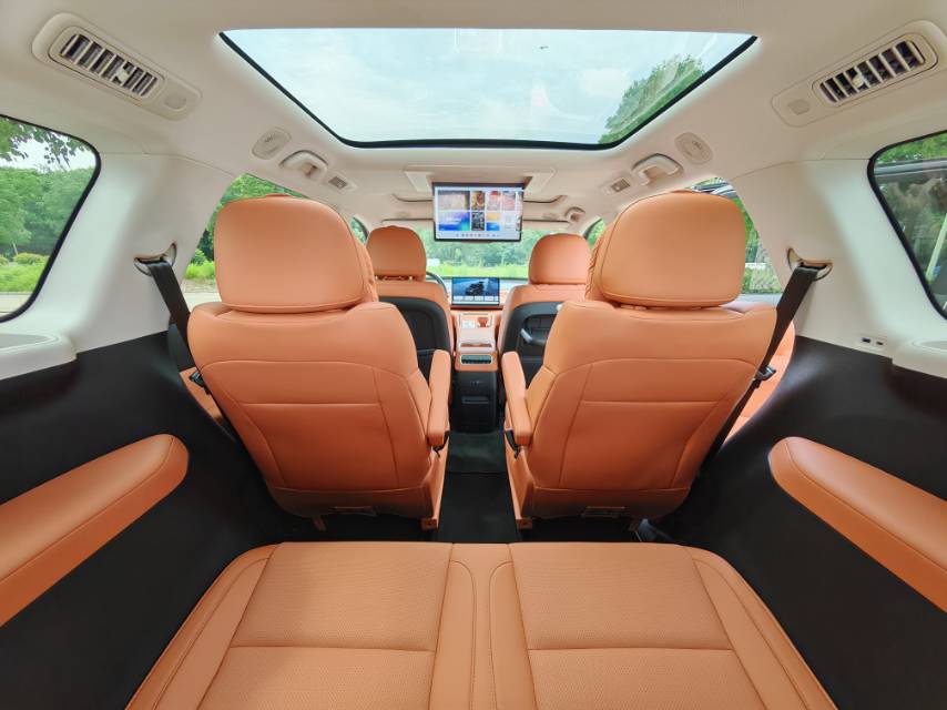 Leapmotor 2026 C16 280 LiDAR Zhizun Edition 6-Seater
