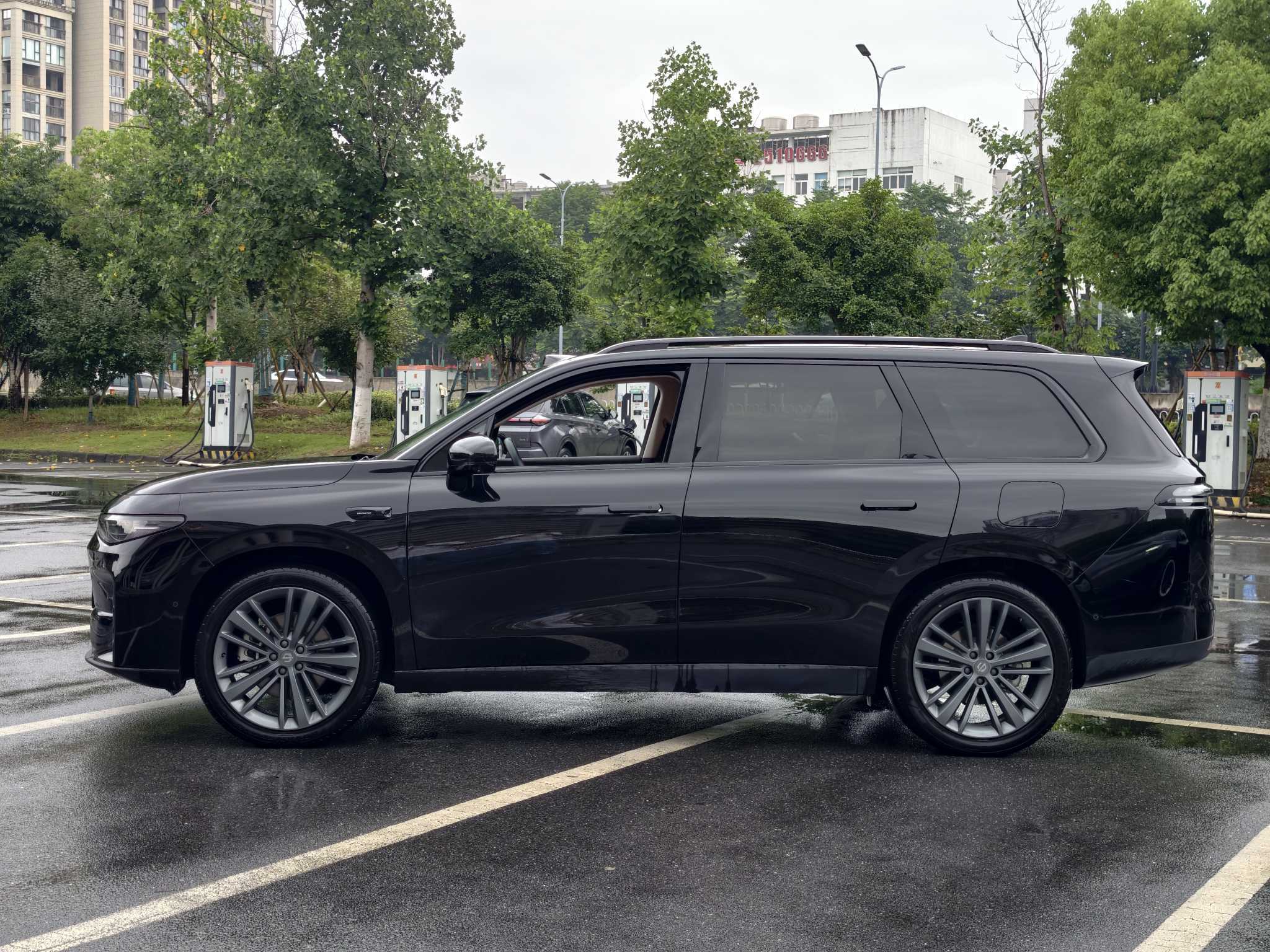 Leapmotor 2026 C16 280 LiDAR Zhizun Edition 6-Seater