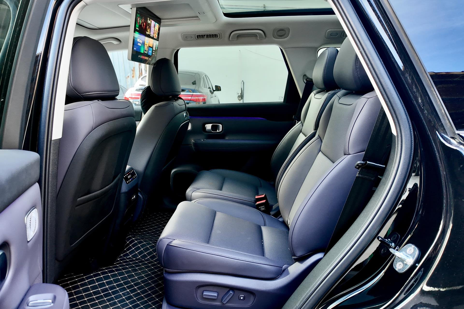Leapmotor 2026 C16 280 LiDAR Zhizun Edition 6-Seater