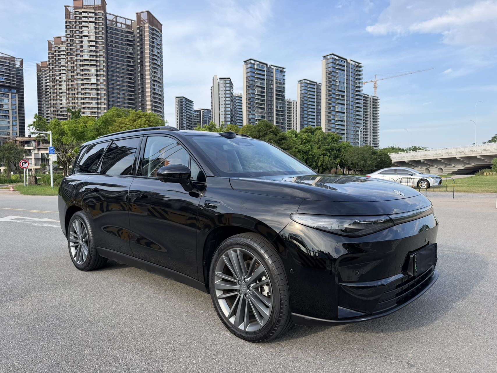 Leapmotor 2026 C16 280 LiDAR Zhizun Edition 5-Seater