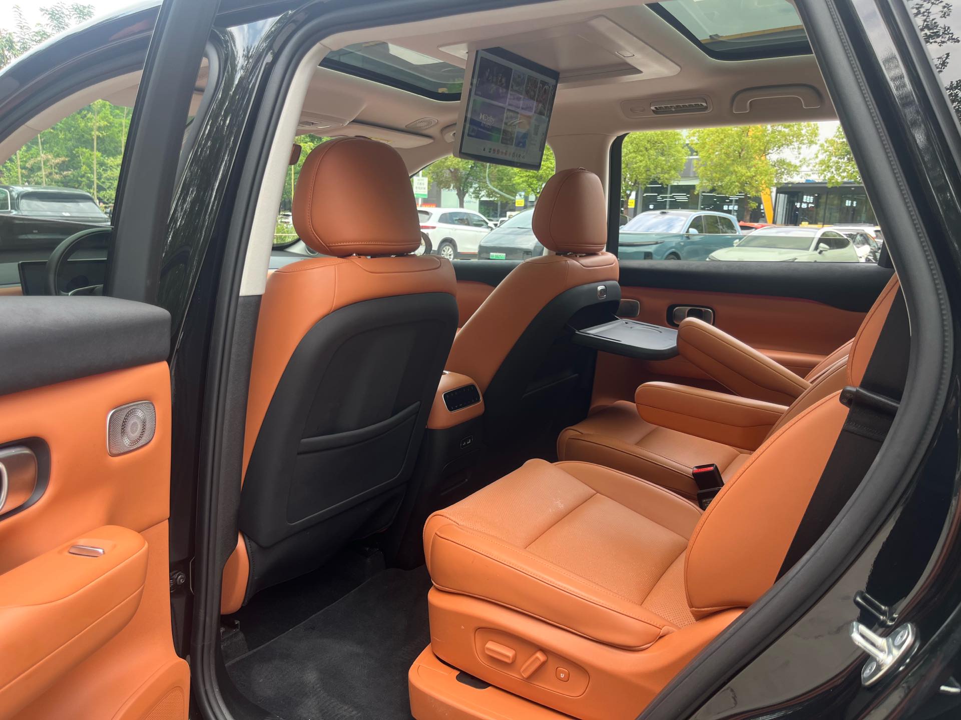 Leapmotor 2026 C16 280 LiDAR Zhizun Edition 6-Seater