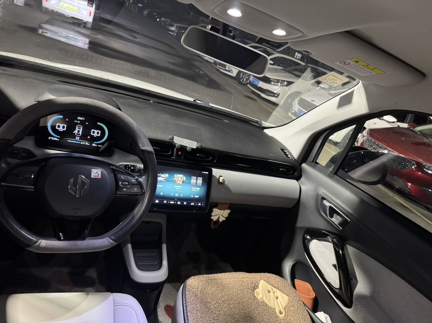 Leapmotor 2022 T03 Amber Edition