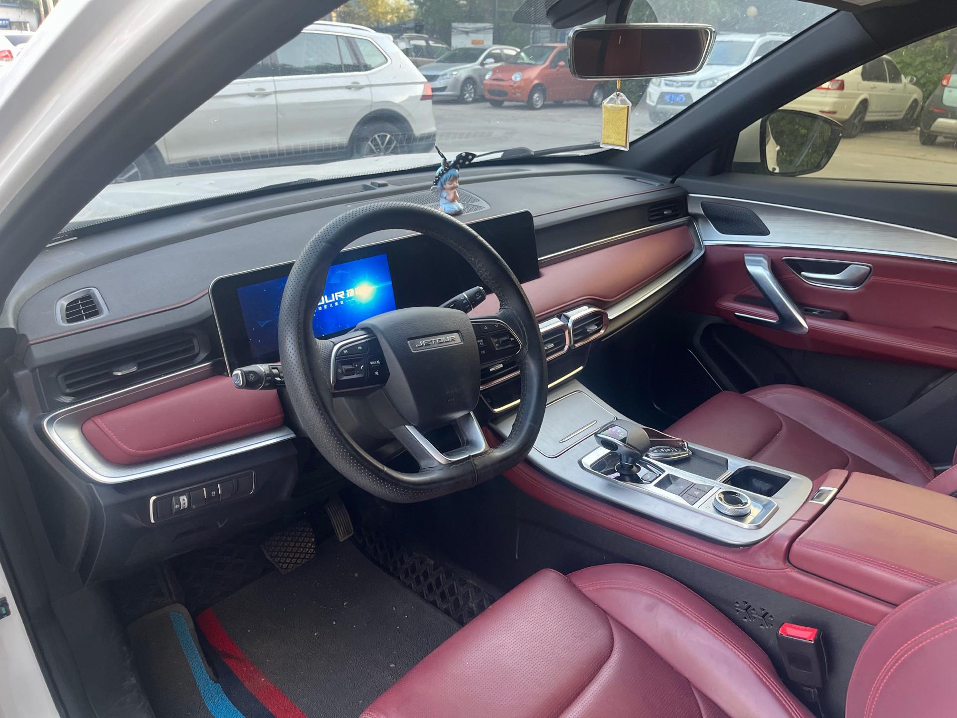 捷途 2023款 X70 PLUS 1.5T 自强PRO5座