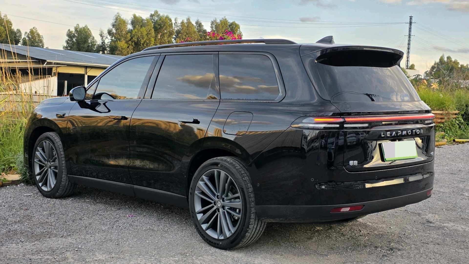 Leapmotor 2026 C16 280 LiDAR Zhizun Edition 6-Seater