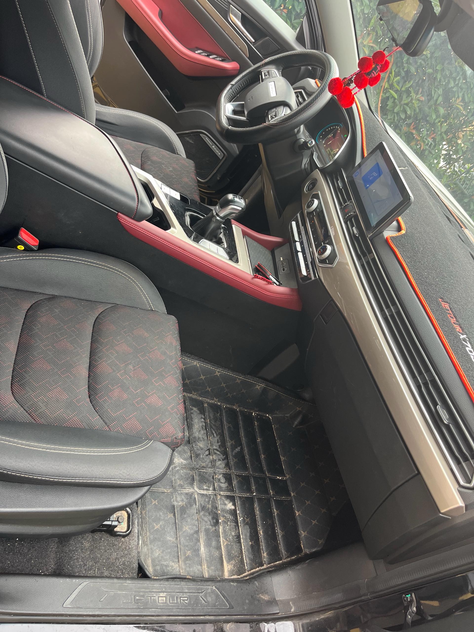 JETOUR 2023 X70 1.5T Beyond Edition 7-Seater