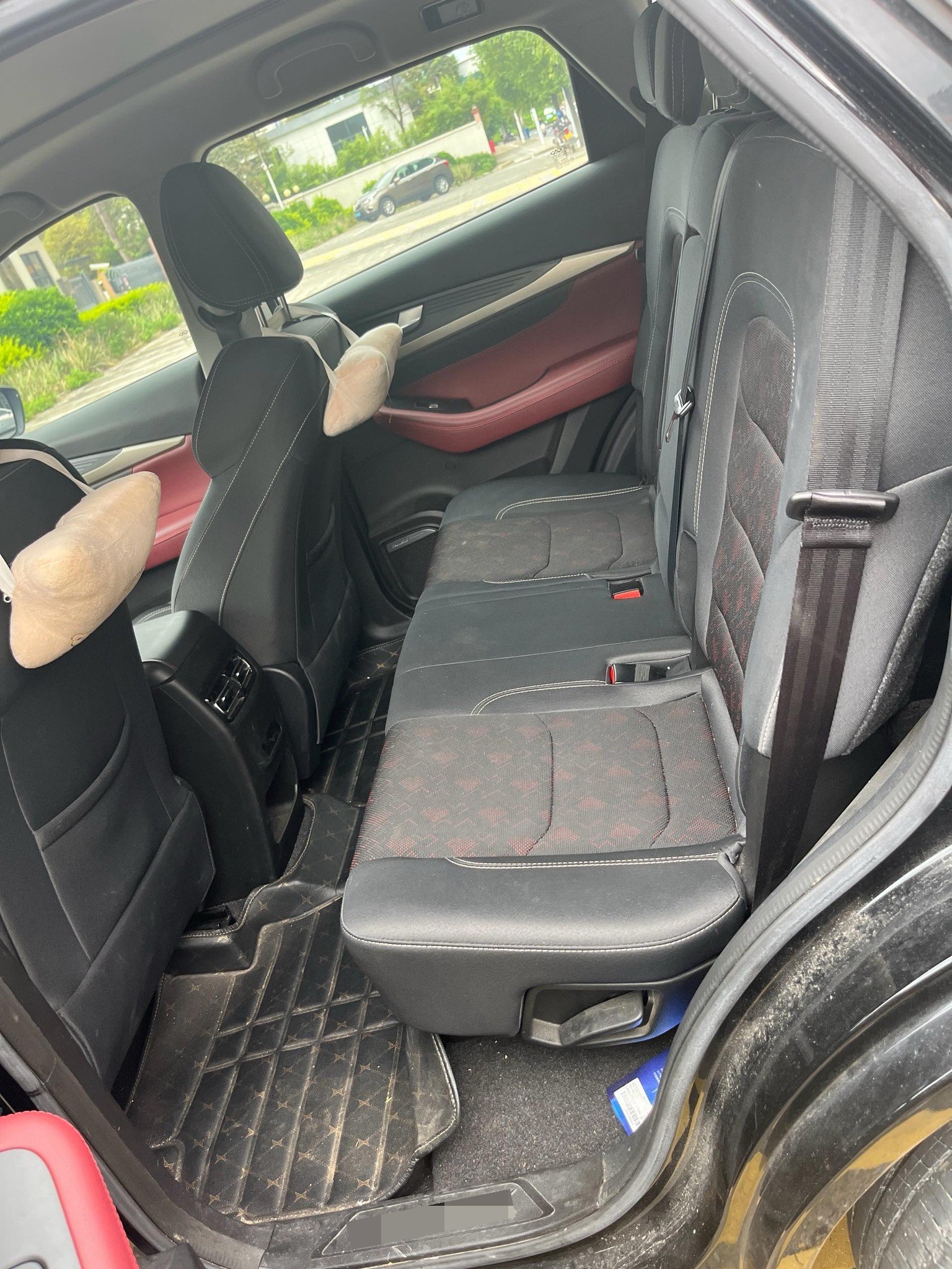 JETOUR 2023 X70 1.5T Beyond Edition 7-Seater
