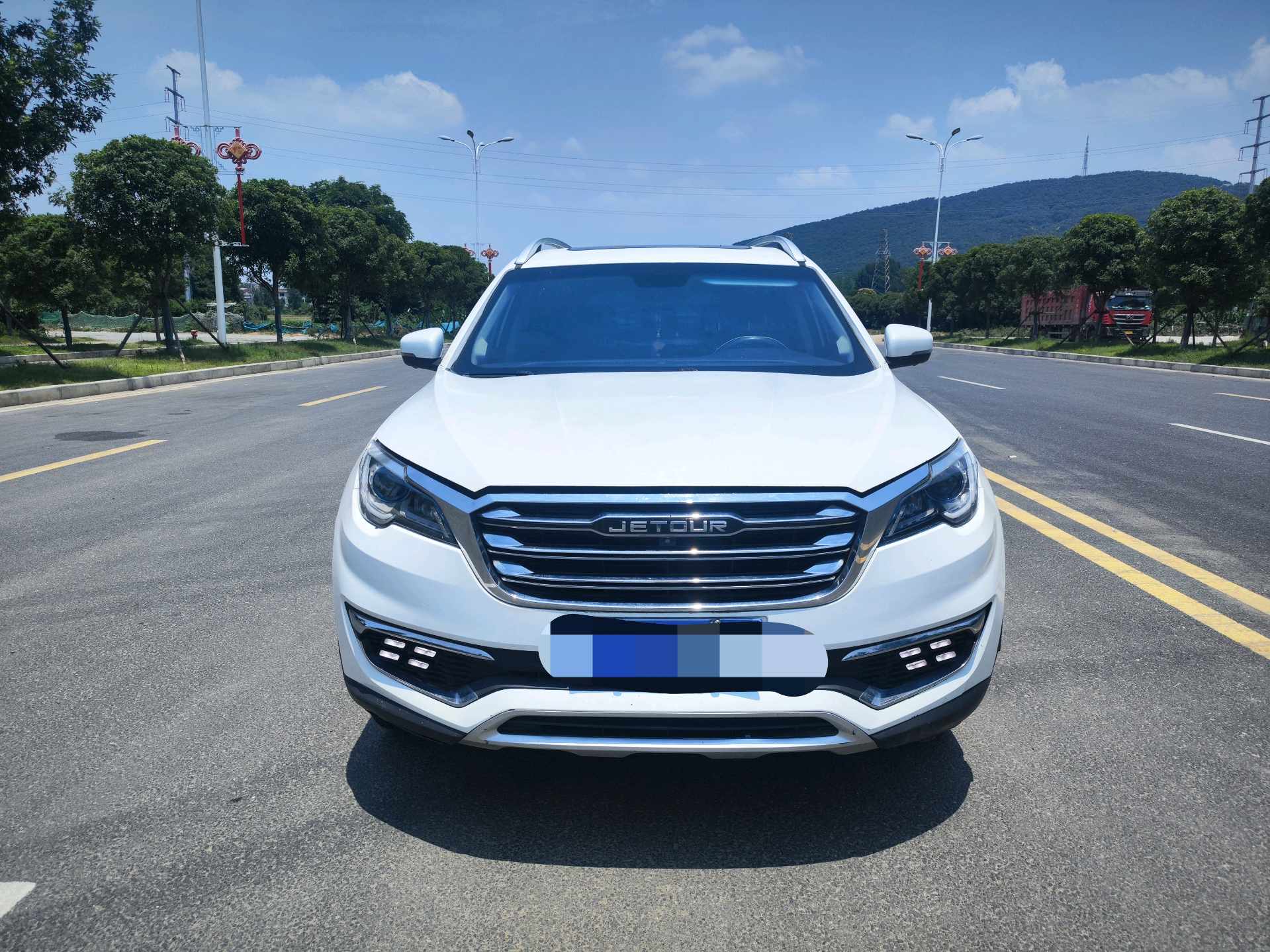 捷途 2018款 X70 1.5T 悦行版5座
