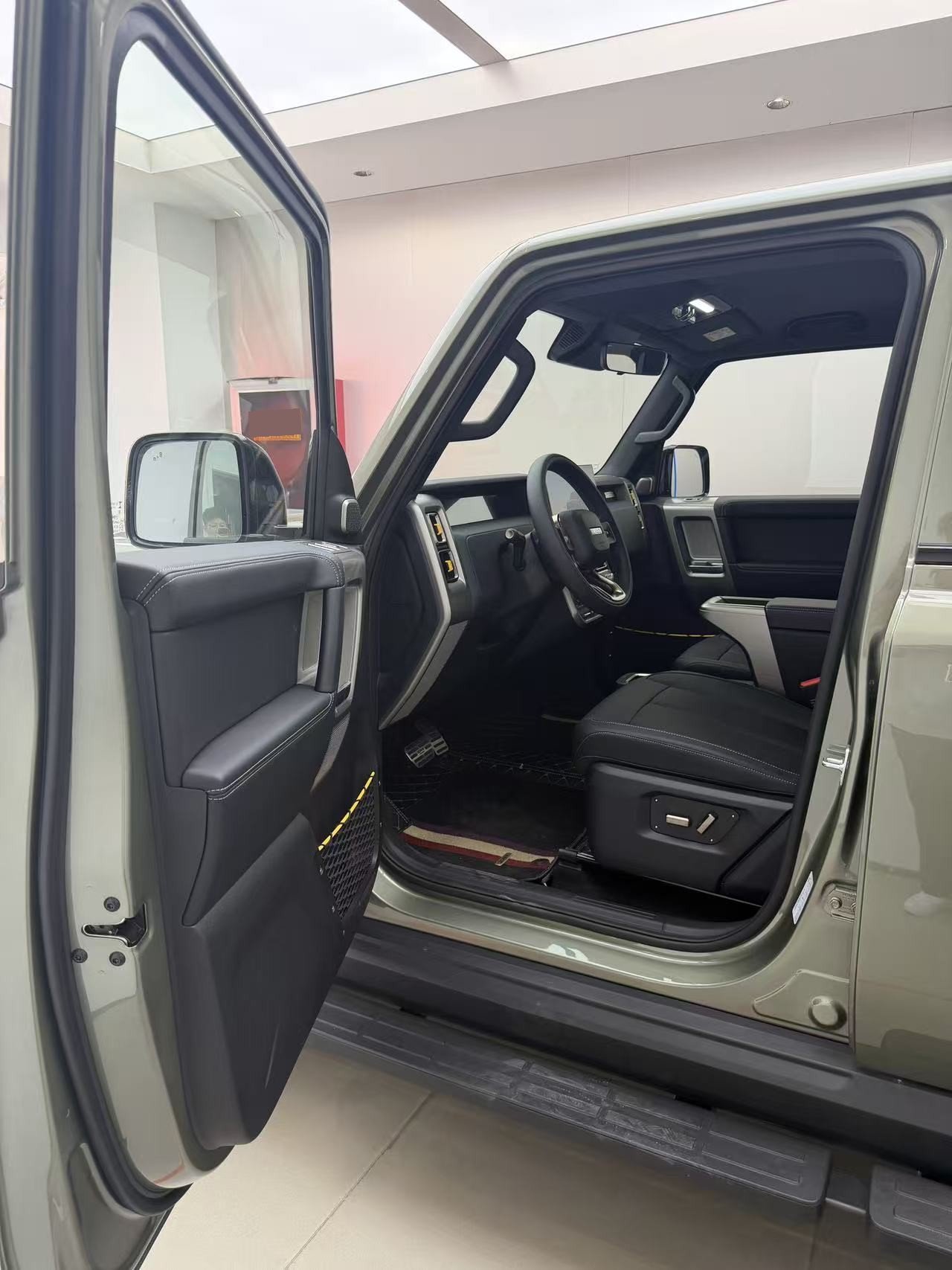 Chery 2025 Fengyun X3 PLUS 520 2WD Zhiling Edition