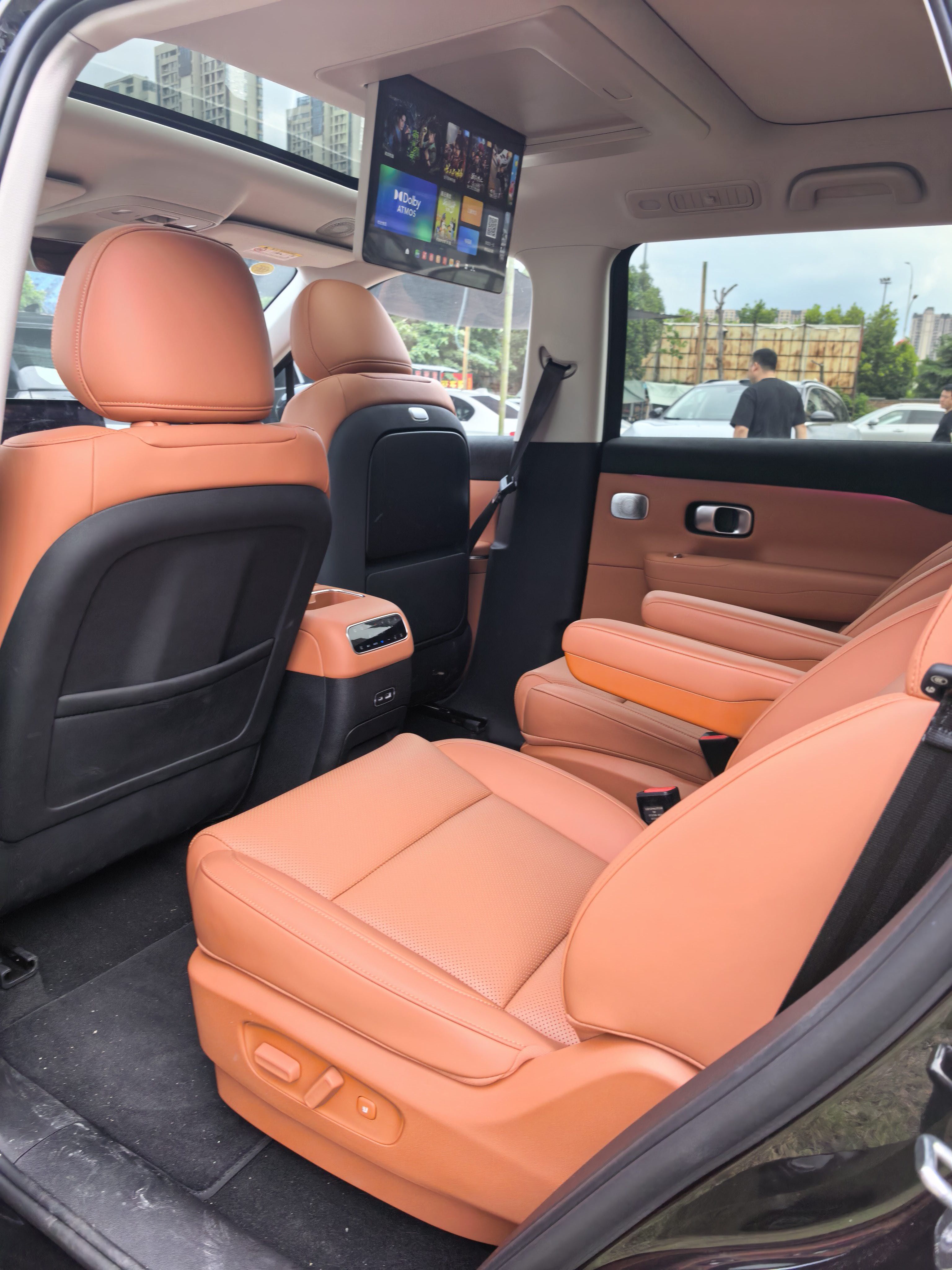 Leapmotor 2026 C16 280 LiDAR Zhizun Edition 6-Seater