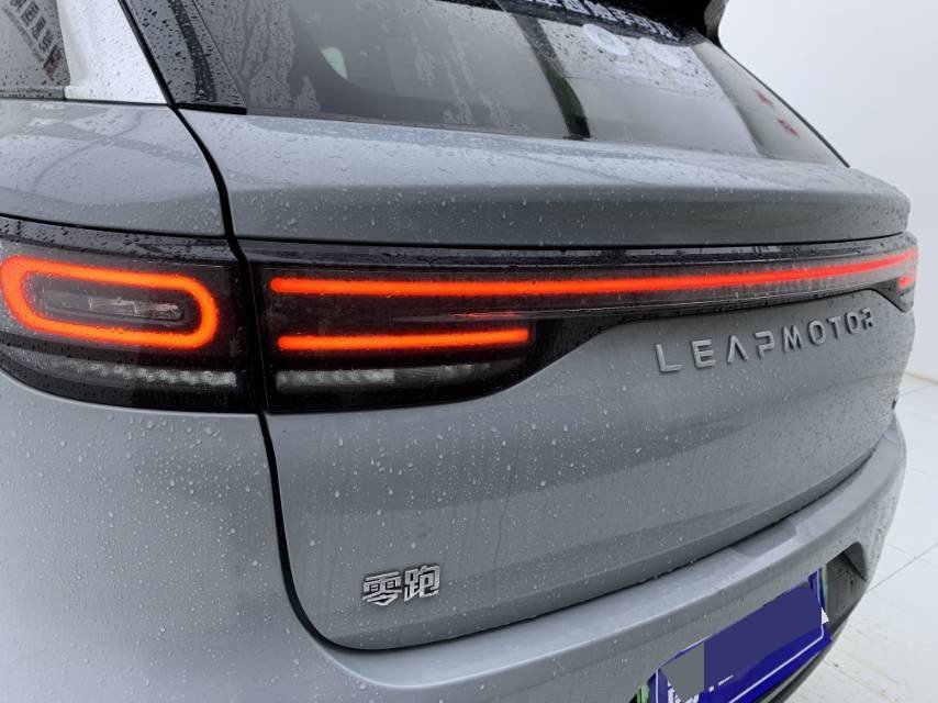 Leapmotor 2024 C11 300 Deluxe Edition