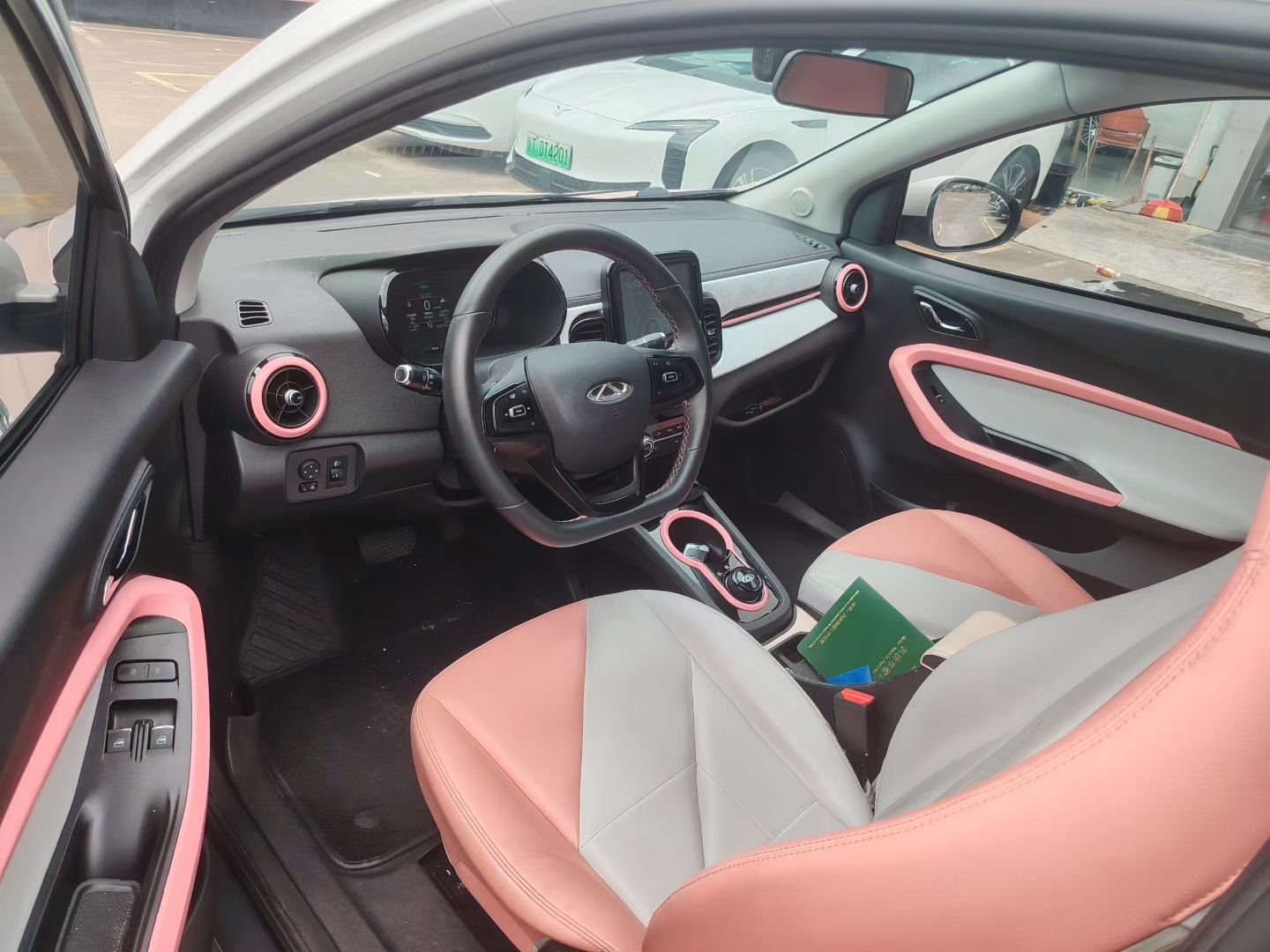 Chery 2022 eQ1 Sweet Pink Half Sugar Edition LFP 30kW 301km (facelift)