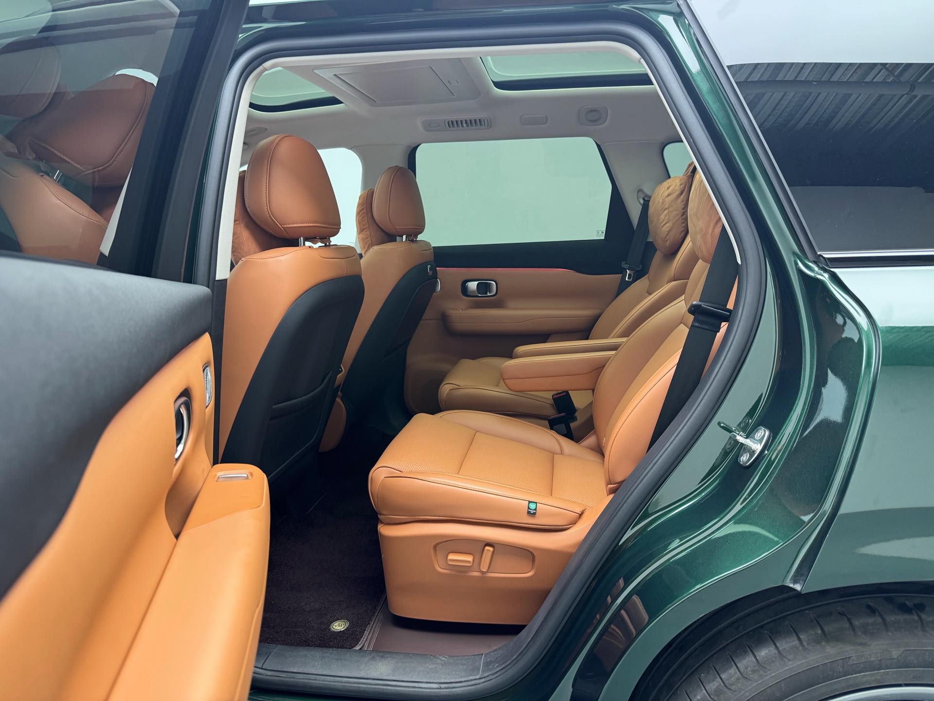 Leapmotor 2024 C16 200 Deluxe Edition