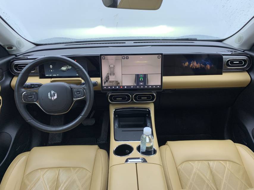 Leapmotor 2024 C11 300 Deluxe Edition