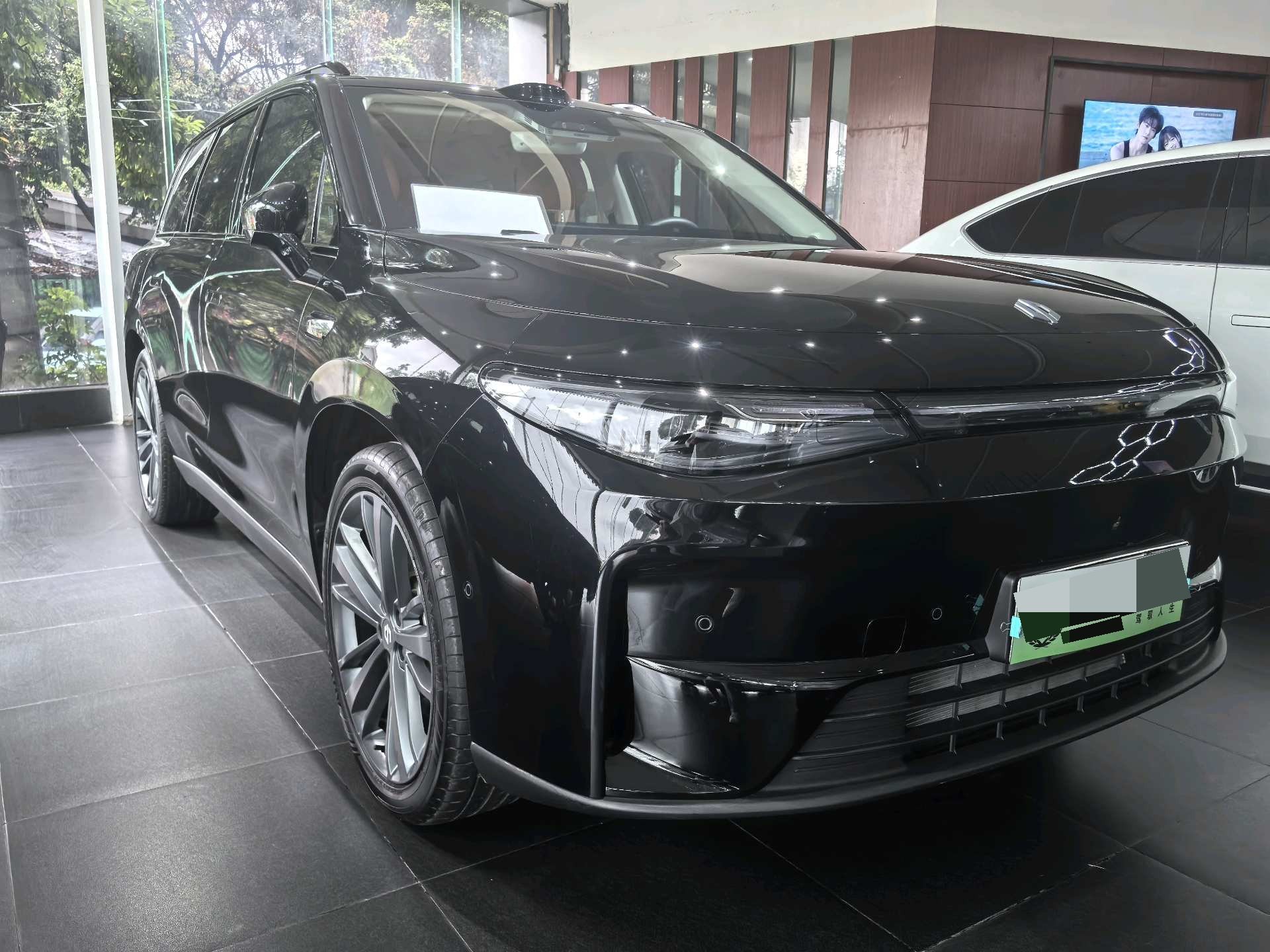 Leapmotor 2026 C16 280 LiDAR Zhizun Edition 6-Seater
