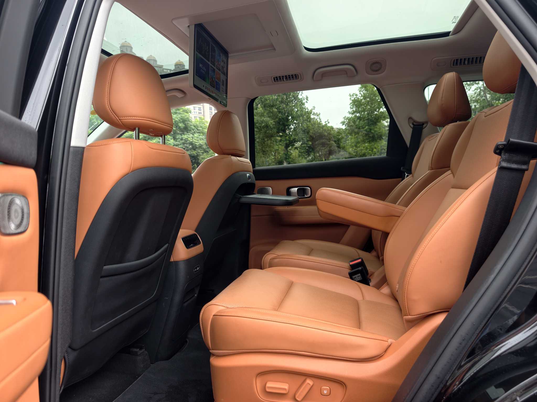 Leapmotor 2026 C16 280 LiDAR Zhizun Edition 6-Seater