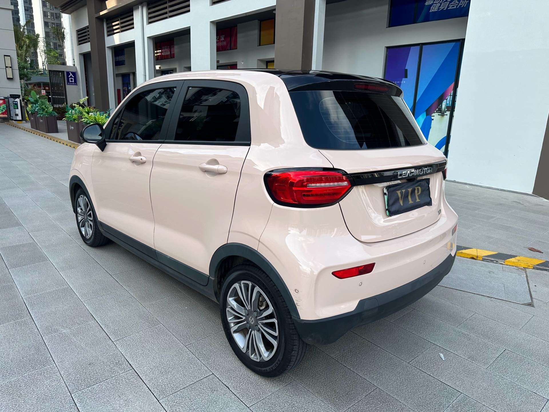 Leapmotor 2021 T03 400 Luxury Edition