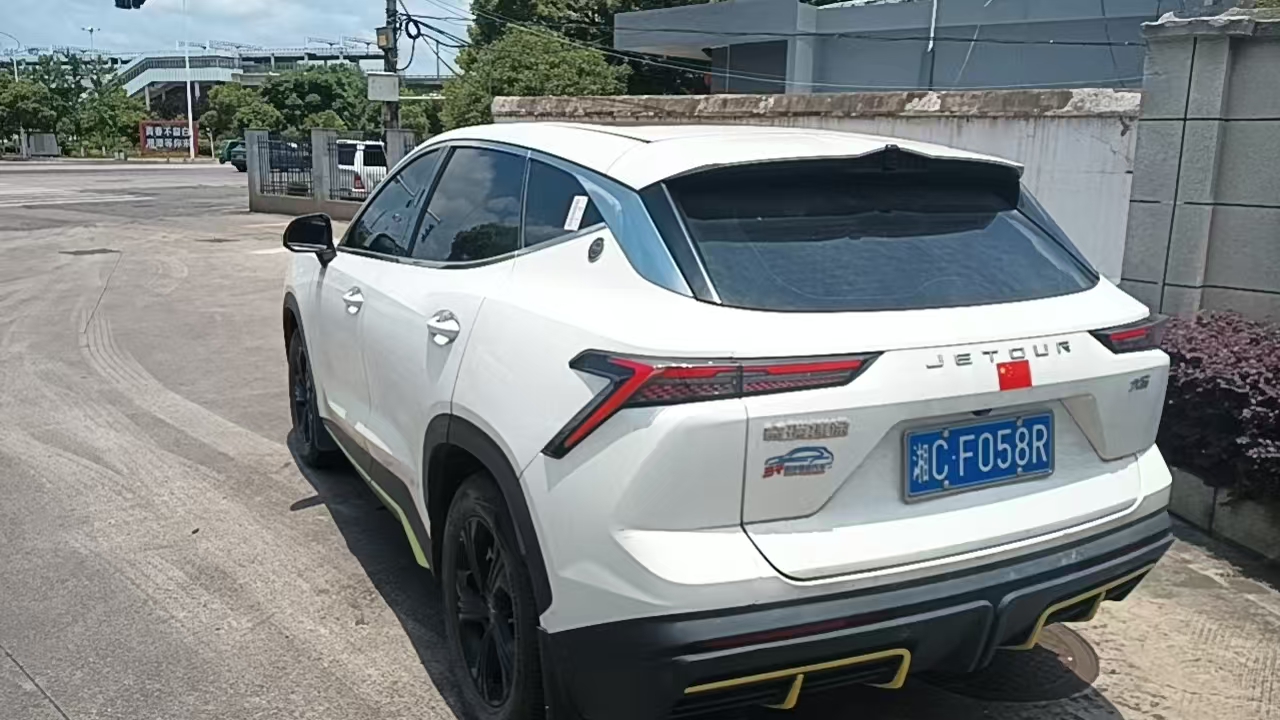 JETOUR 2025 Dasheng 1.5T Youth UP