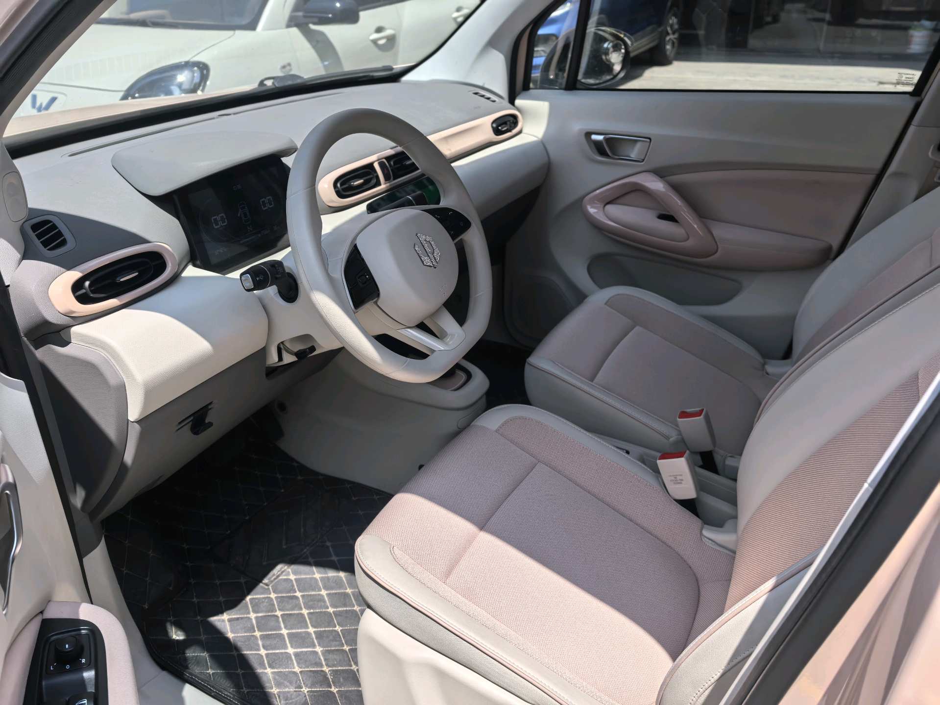 Leapmotor 2023 T03 310 Lite Edition