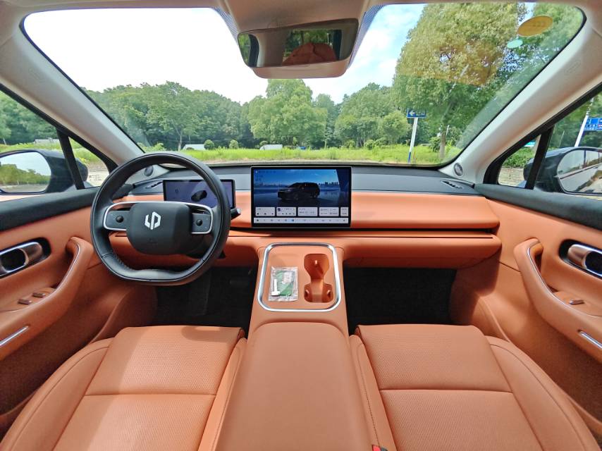 Leapmotor 2026 C16 280 LiDAR Zhizun Edition 6-Seater