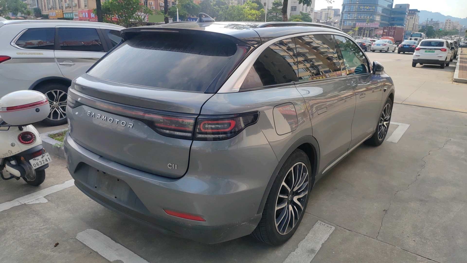 Leapmotor 2021 C11 Luxury Edition LFP
