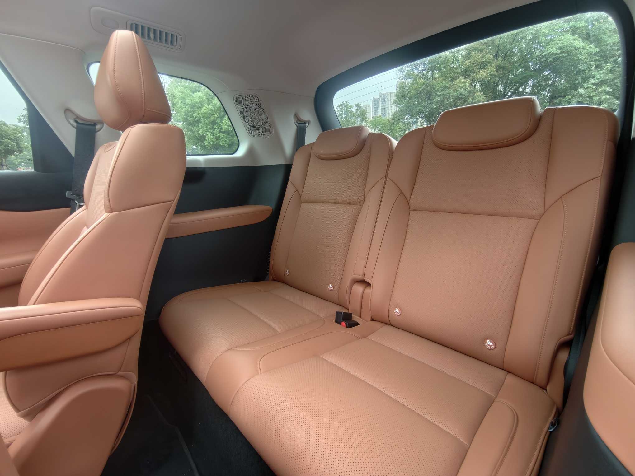 Leapmotor 2026 C16 280 LiDAR Zhizun Edition 6-Seater