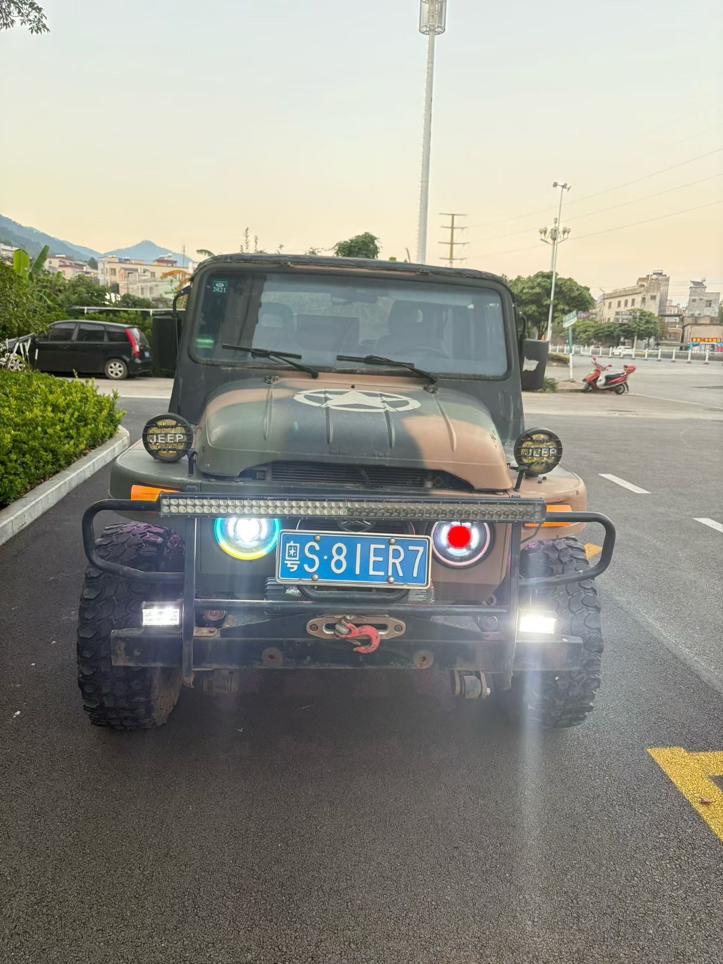 BAW 2019 BJ212 1.5T Square-Door
