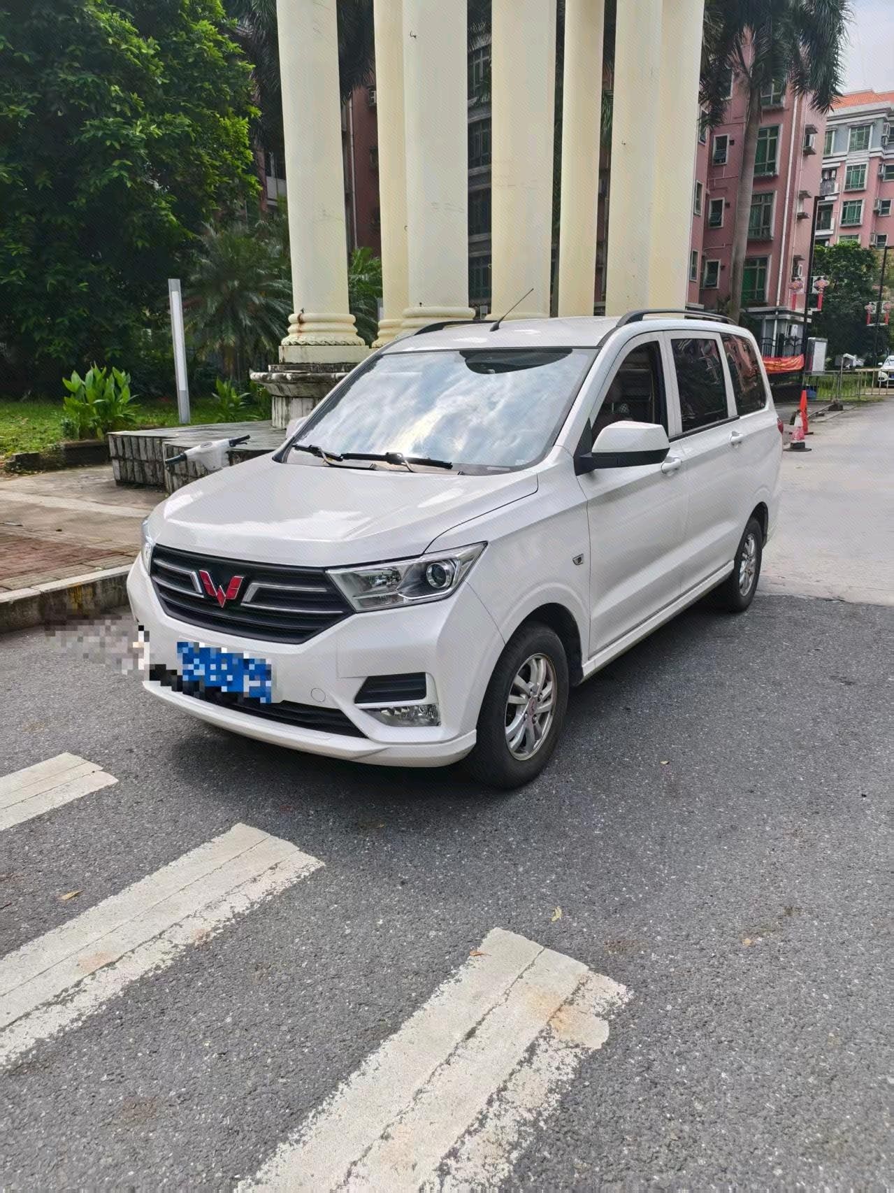 Wuling Hongguang S 2021 1.5 Comfort