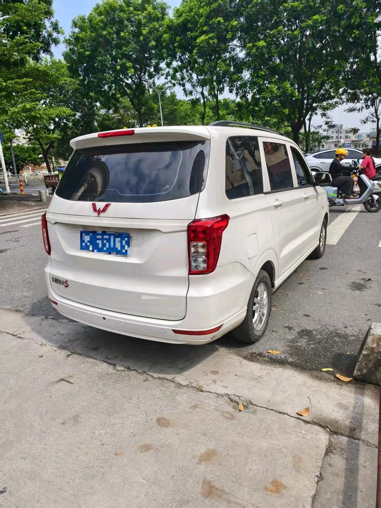 Wuling Hongguang S 2021 1.5 Comfort