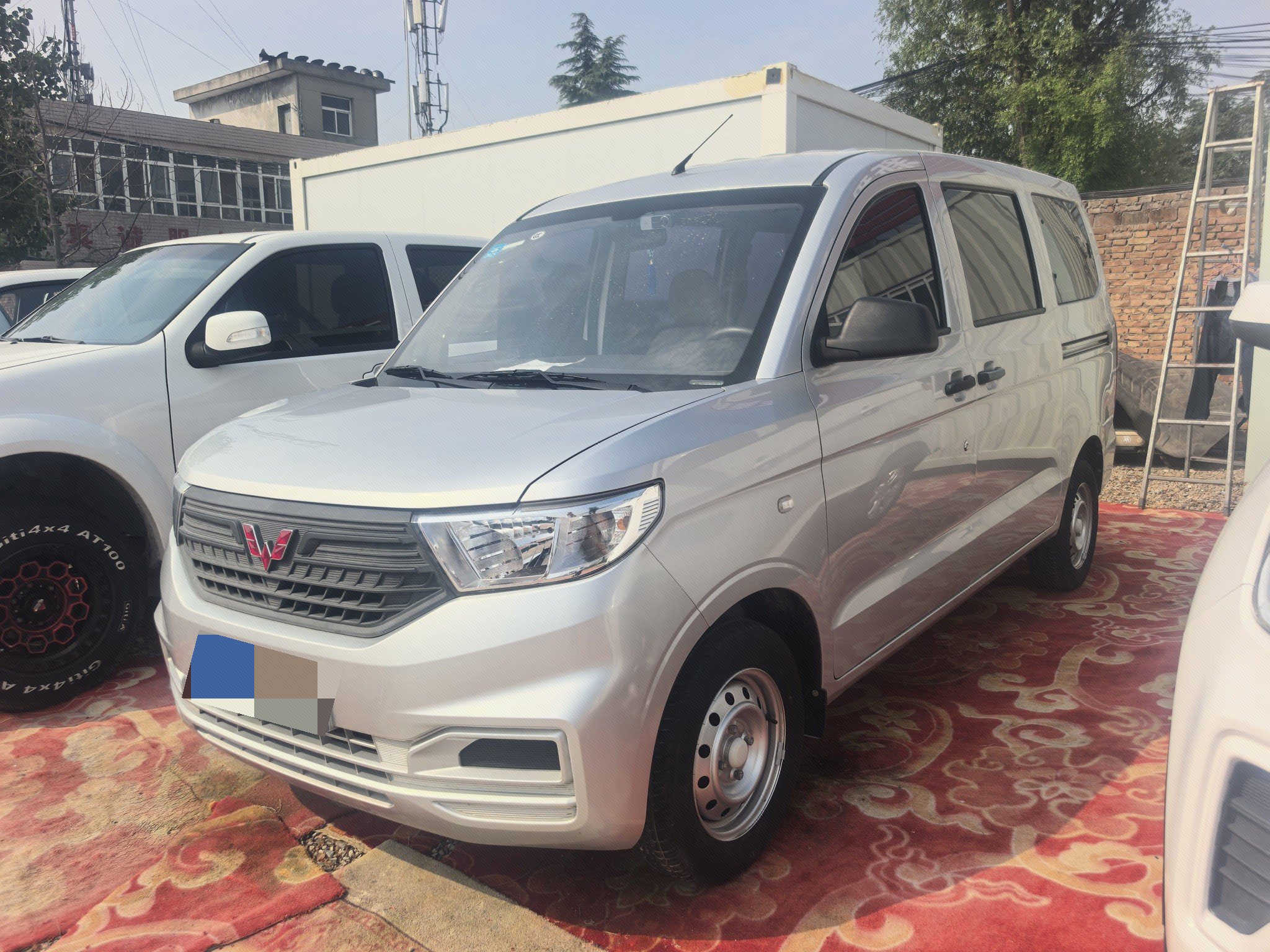 Wuling Hongguang V 2022 1.5 Jingqu Edition