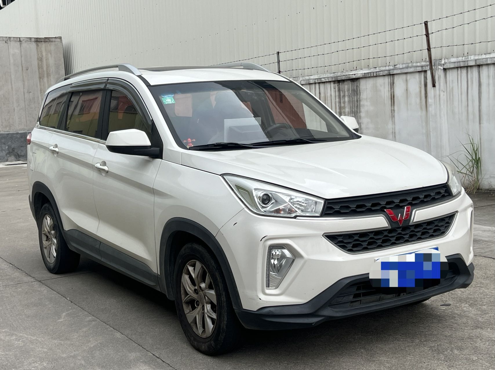 Wuling Hongguang S3 2018 1.5 Comfort 7-8-Seater