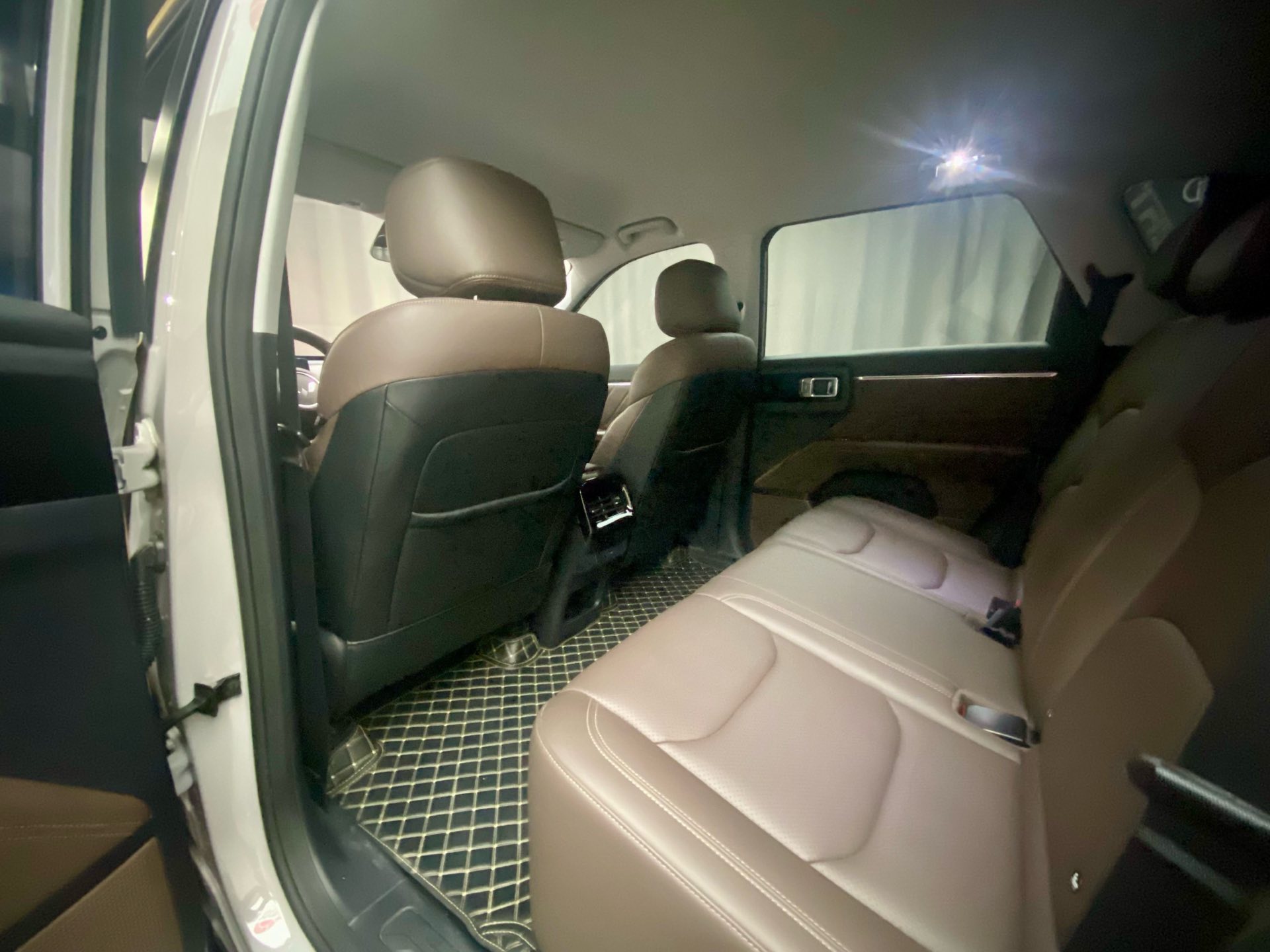 Wuling 2026 Xingguang 560 1.5 CVT 125km Luxury