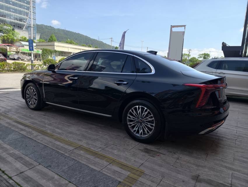 Hongqi H5 2024 1.5T Smart Connect Qiyun Edition