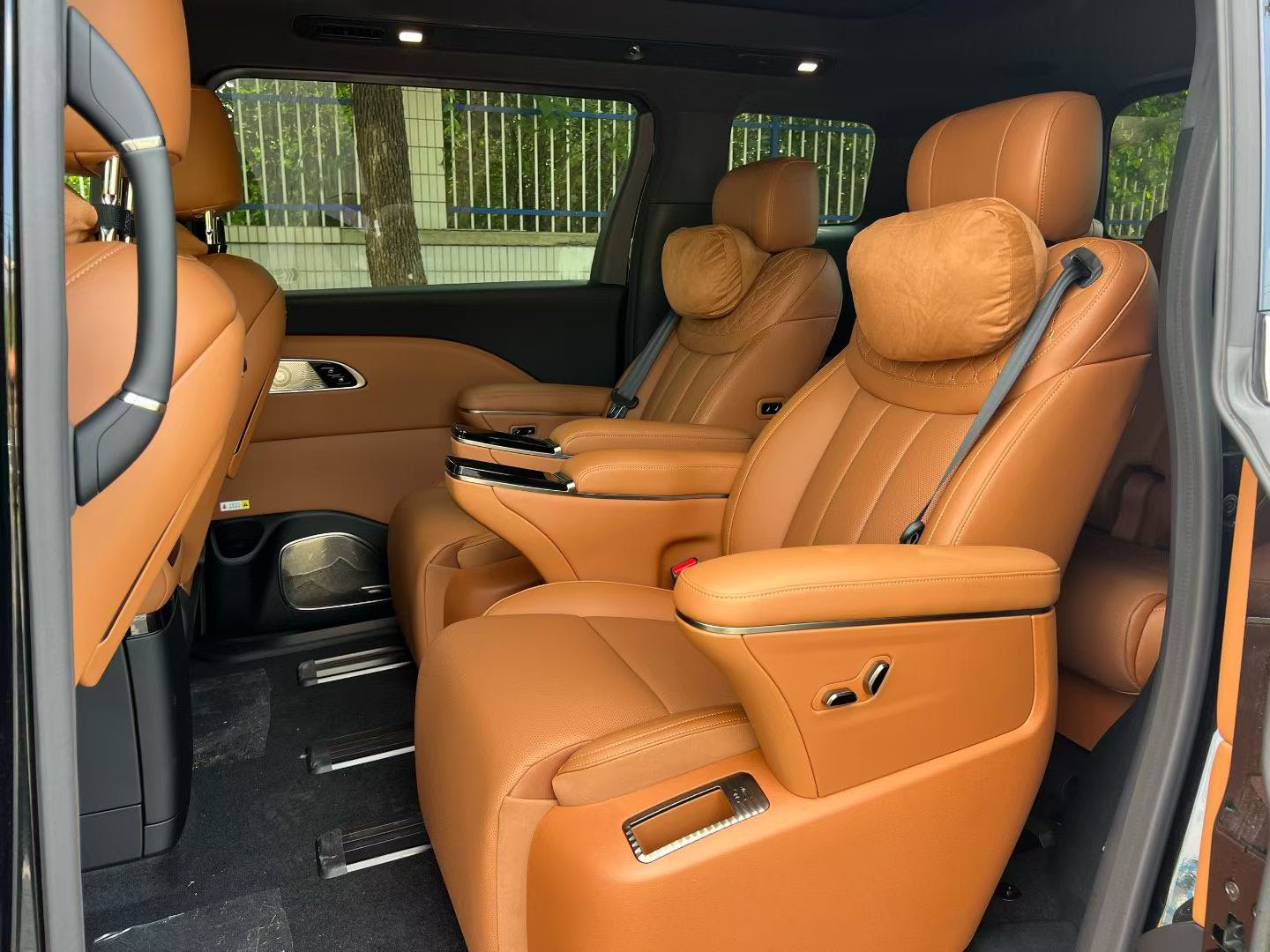 红旗 2026款 HQ9 PHEV 2.0T 四驱豪华版