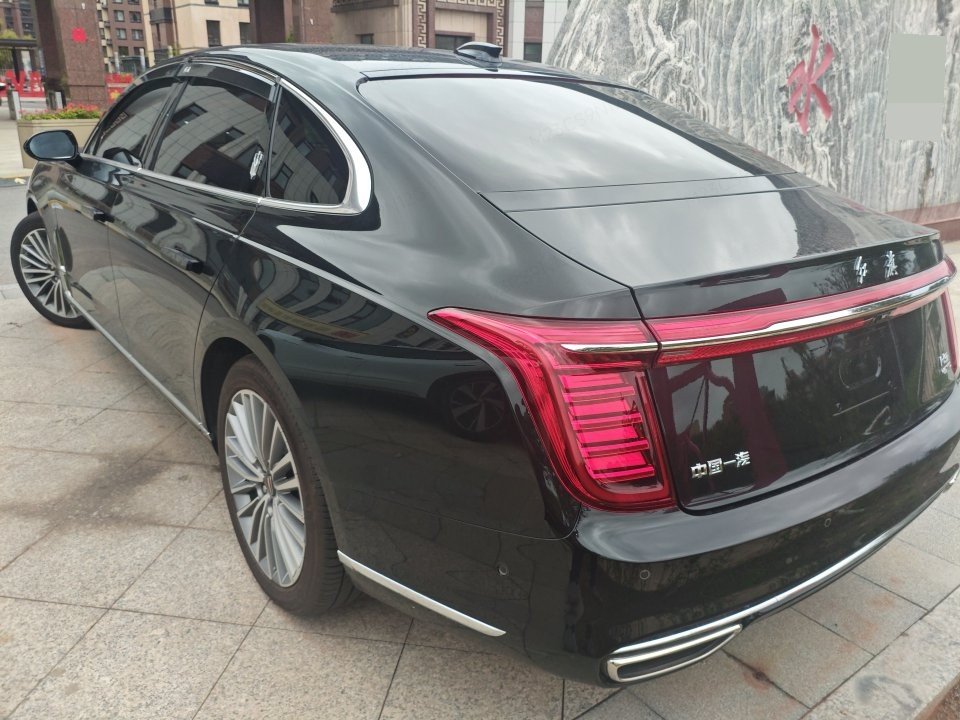 红旗 2023款 H9 48V 2.0T 智联旗畅版