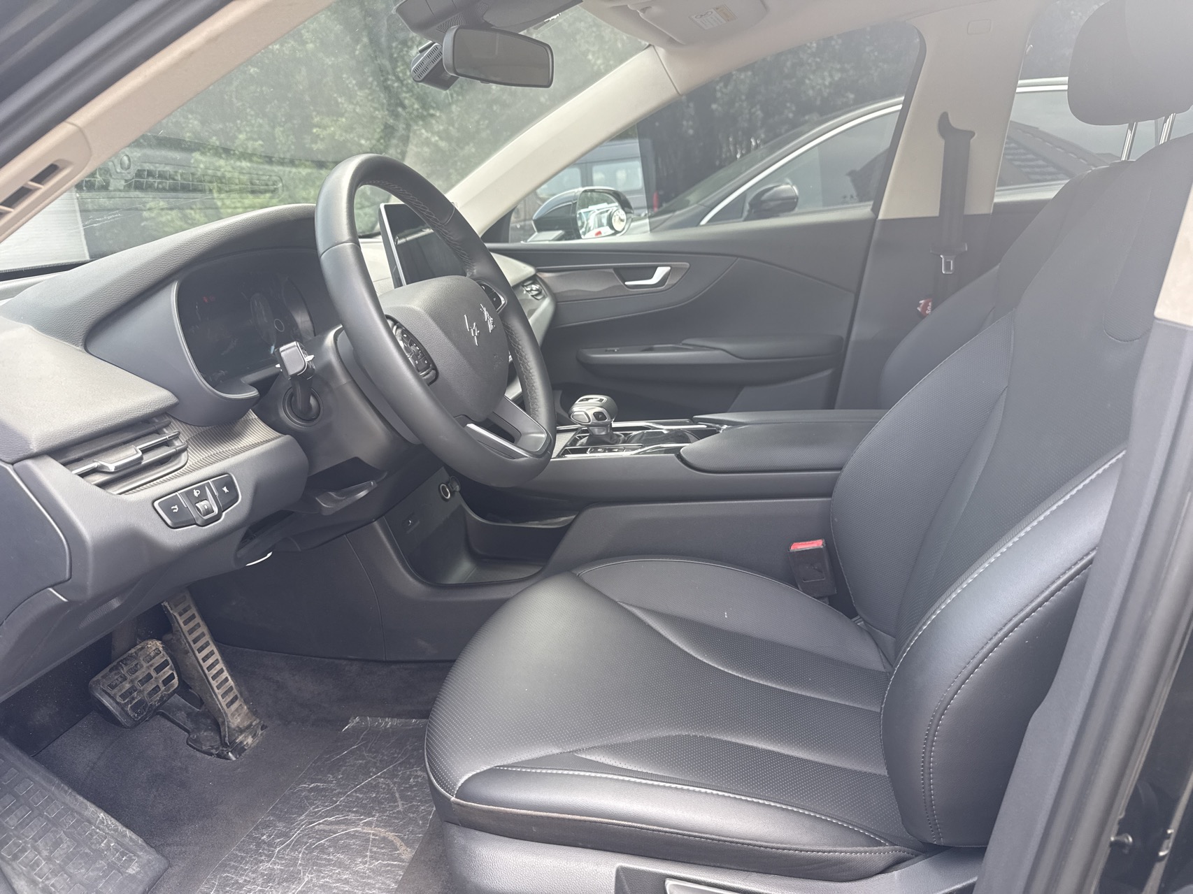Hongqi E-QM5 2022 431km Battery Swap Joy Edition