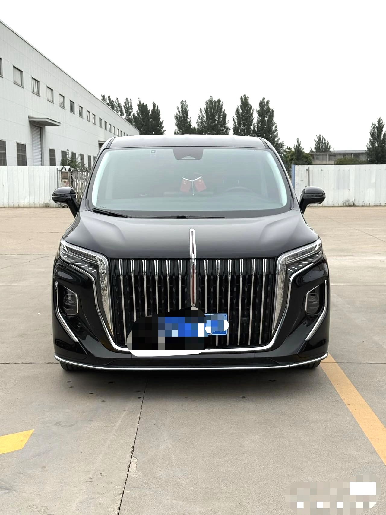红旗 2024款 HQ9 PHEV 2.0T 四驱豪华版