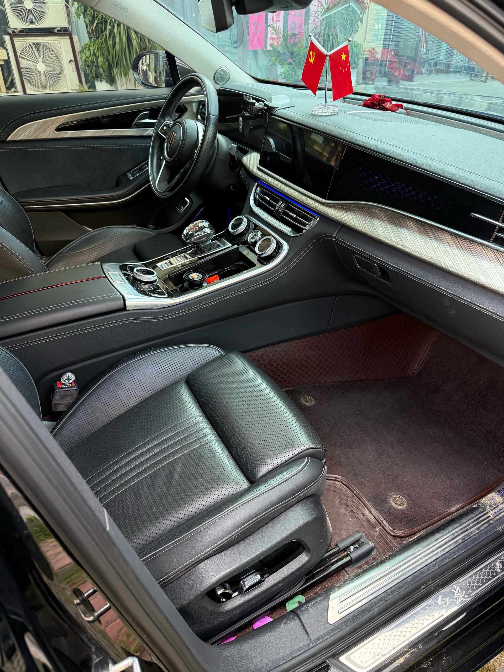 Hongqi H9 2020 3.0T
